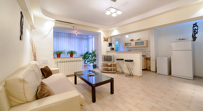 Bucharest Apartment Kogalniceanu Square near Hotel Venetia